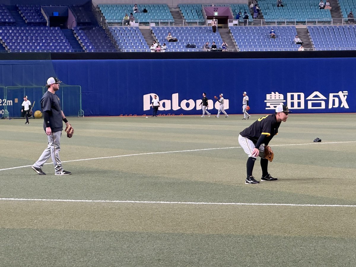 #ノイジー 選手がサードでノックを受けています。
#阪神タイガース #Tigers