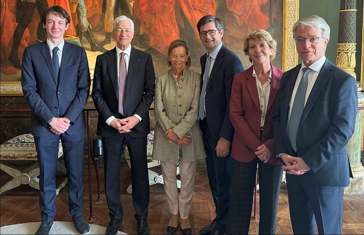 Lors du sommet #ChooseFrance, nous avons annoncé la prochaine étape de notre initiative commune <a href="/Bpifrance/">Bpifrance</a> x @JPMorgan Chase : le "Fonds Bpifrance Spark", visant à promouvoir la parité hommes-femmes dans les fonds de capital-Investissement.

LVMH, Ardian, BNP Paribas Cardif et le