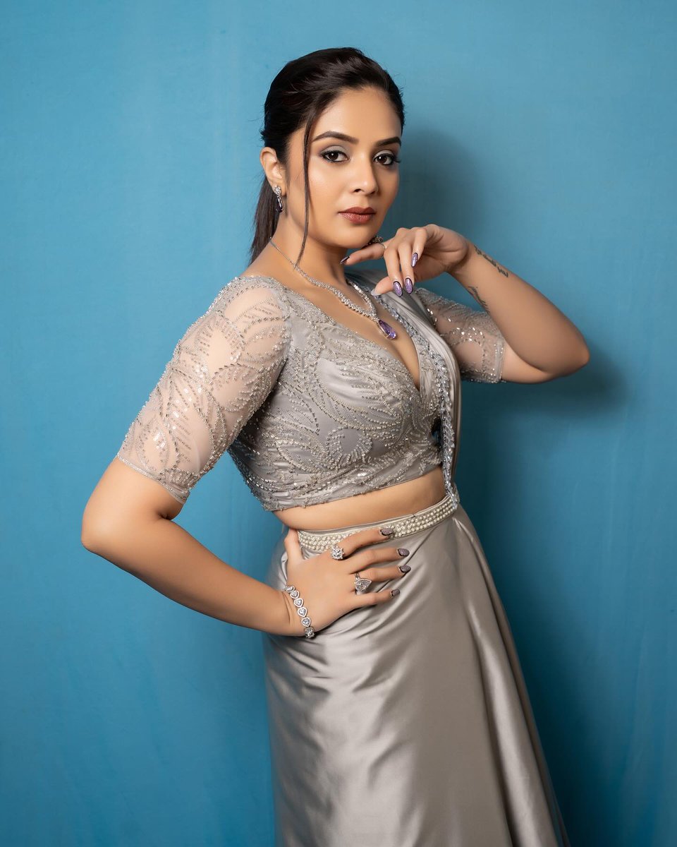 #Sreemukhi