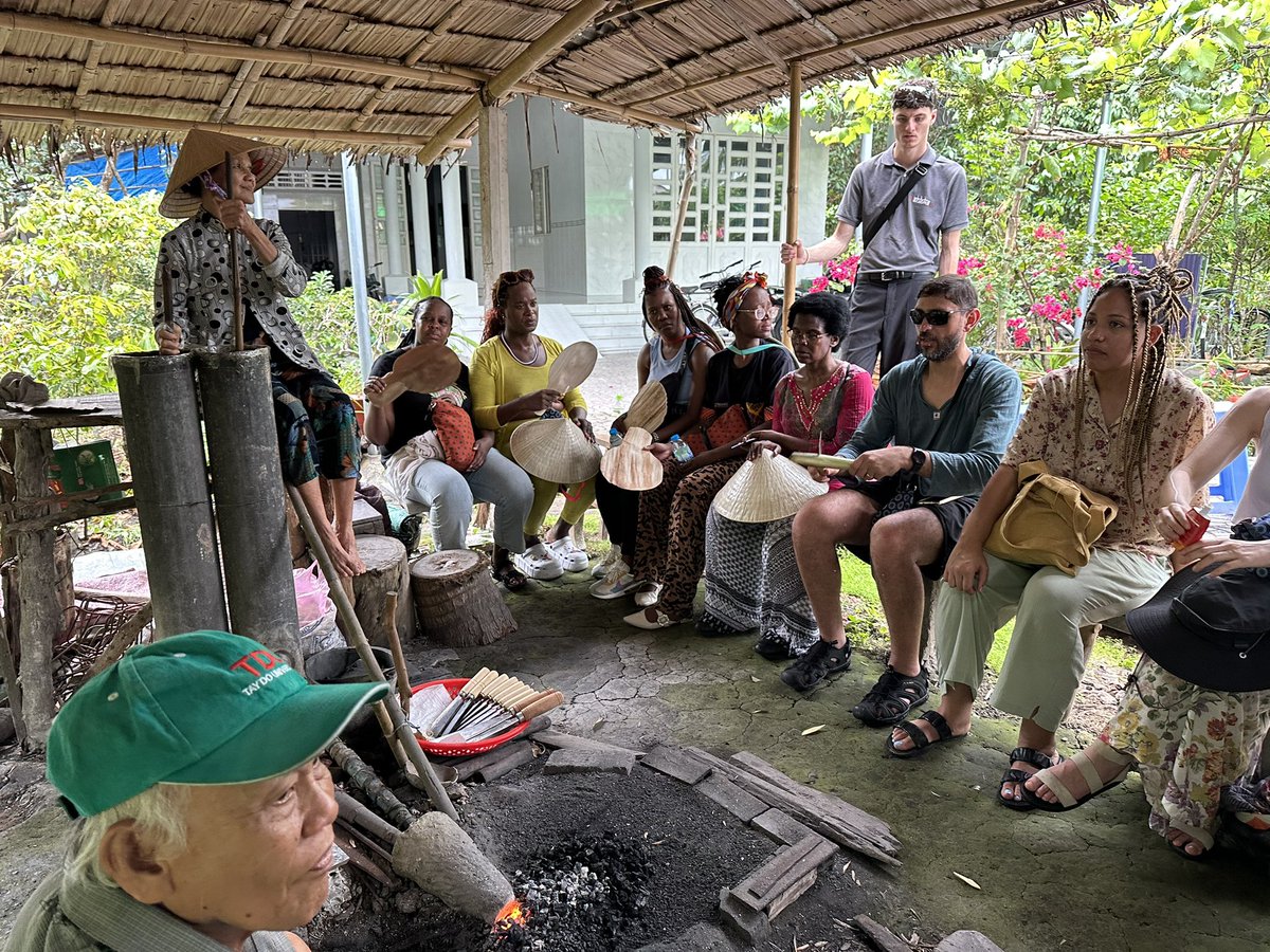 It's been a day full of learning in the Mekong Delta, Vietnam. Our Fellows had the opportunity to learn from innovative people, including a family that makes a living out repurposing steel from unexploded bombs from the Vietnam War.