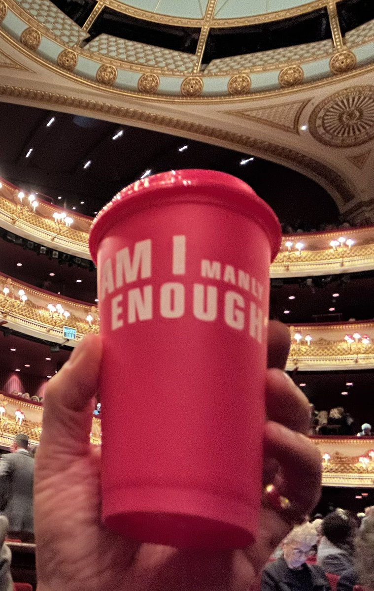 Highlighting men’s mental heath during #MentalHealthAwarenessWeek2024 @RoyalOperaHouse production of #LuciadiLammermoor (the one with opera’s greatest and longest mad scene!) supporting the @SStmichaels #amimanlyenough campaign