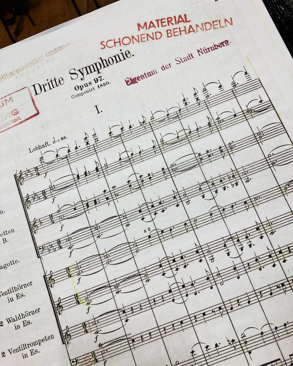 Day two with great #staatsphilharmonienürnberg working on this marvelous Schumann #3 🙌🏼 . . . @StaatstheaterN @PSMusicBerlin #schumann #symphony #rehearsals #nürnberg