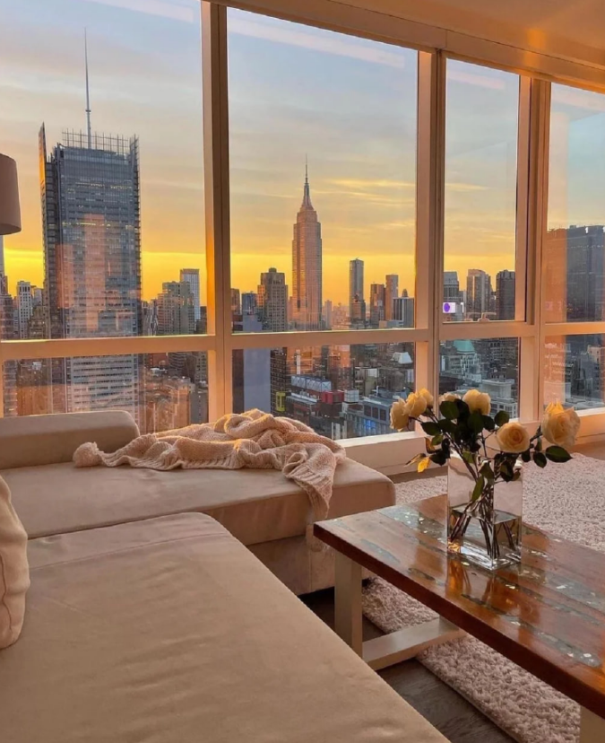 HueKatelin's tweet photo. Good morning New York, we have met https://t.co/cS2YloClSI