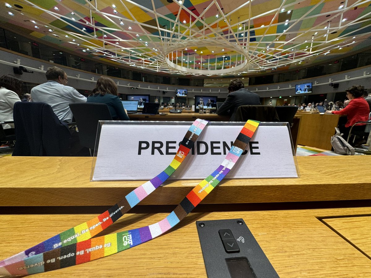 🏳️‍🌈 #Proud to be EU 🤩! This morning, @EU2024BE handed out special rainbow themed lanyards to all 27 EU Ambassadors of both Corepers in honour of #Pride week & Friday’s #IDAHOBIT. Because love should always be love! ❤️🧡💛💚💙💜🤍🩷🤎 #EU2024BE