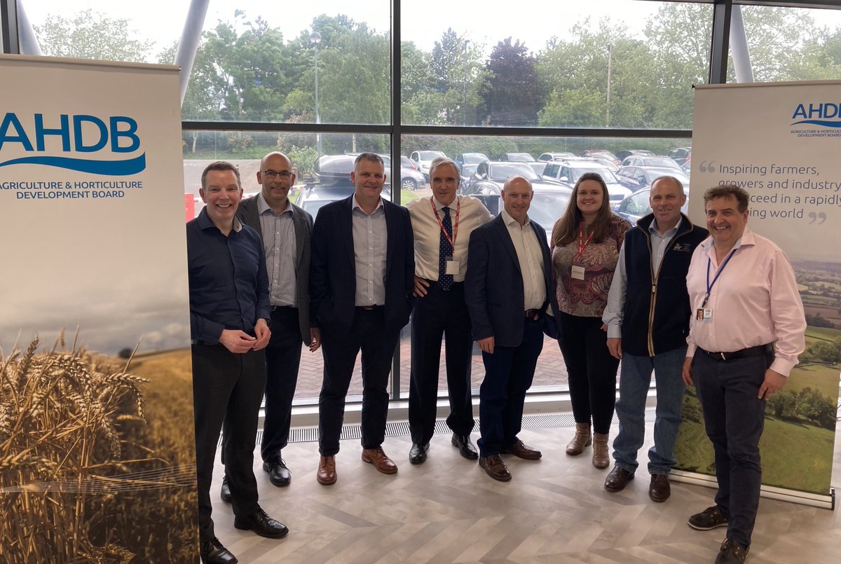 Thanks to reps from ⁦@ArlaFoodsUK⁩ ⁦@MullerUK_Ire⁩ ⁦⁦@NFUtweets⁩ ⁦@britishdairying⁩ ⁦@FarmersWeekly⁩ & Organic Herd for coming to the 2nd ⁦@AHDB_Dairy⁩ insights day #collaboration #dairynutrition
