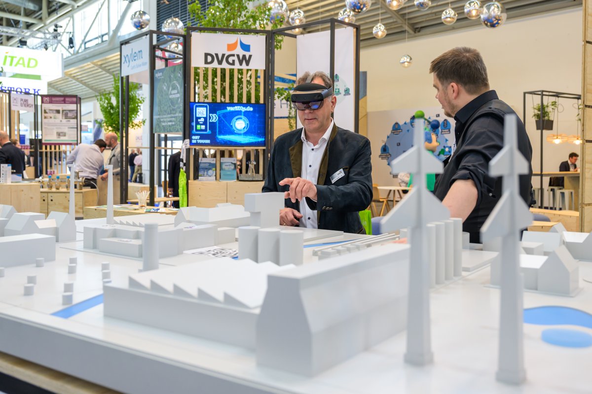 Halbzeit auf der #IFAT 2024 in München - 3 Tage noch zu gehen 💨 

Als Partner der Weltleitmesse für #Umwelt|technologien bringen wir vom 13. bis 17. Mai unser Know-how rund um #Trinkwasser und #Wasserstoff ein.

👉Hier geht's zum Programm: dvgw.de/ifat