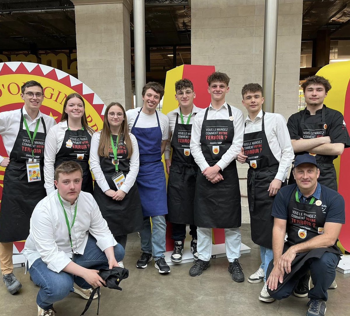 Participation à L’AOP festival pour les lycéens du lycée Maurice MARLAND de Granville article lire ici : …tellerie-restauration.ac-normandie.fr/ecrire/?exec=a… <a href="/DurandAnnabel/">Annabel Durand</a> #aopfestival #aop #destinationgranvilleterreetmer #granville #normandie #lyceehoteliergranville #lyceehotelier