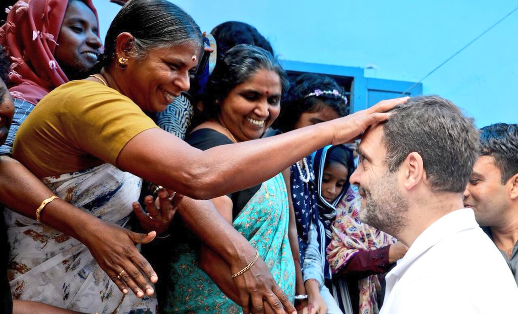 BIG BREAKING 🚨 Masterstroke by Congress party ⚡ Congress led INDIA has announced to provide 10 kg free ration to poor families after forming the Govt. INDIA Govt will also make amendments in Food Security Act 2013 to make it pro-people. Remember it was Congress Govt who had