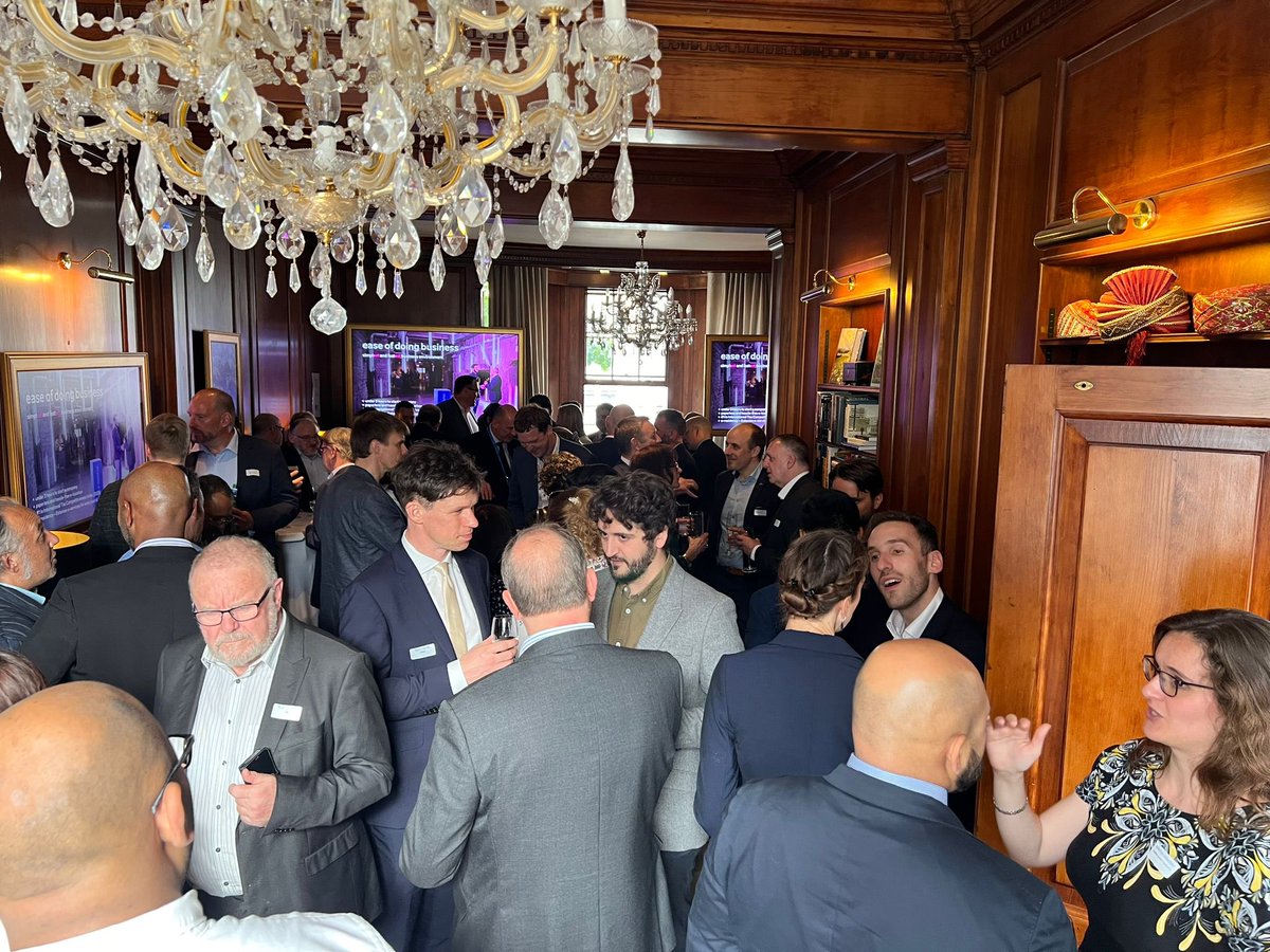 A group of Estonian #smartcity companies are on a tour in the UK this week. There was lots of buzz around in #London yesterday, meeting old friends and making new ones. 

Next stop, #Birmingham ! 🇪🇪🇬🇧