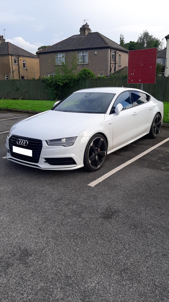 This @AudiOfficial was seen travelling on Leeds Rd @WYP_BradfordC. Driver's attempts to hide his true identity were thwarted and he was found to be disqualified. Vehicle seized as uninsured & driver reported to court for all offences. #opsteerside @DriveInsured @OpTutelage