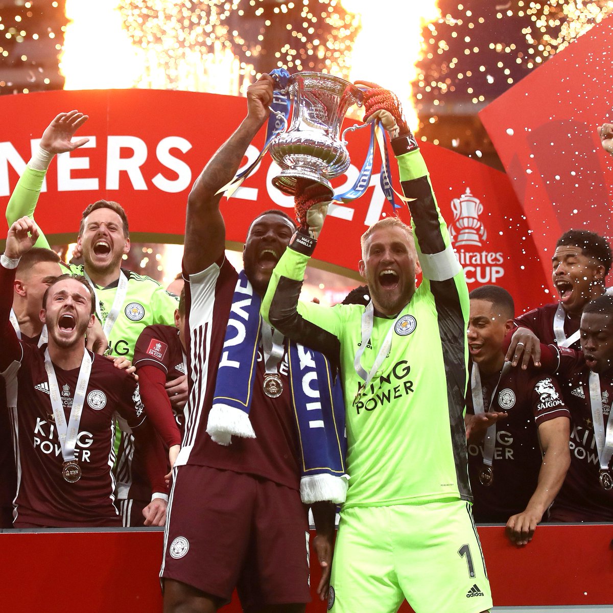 LCFC's tweet photo. Wembley winners! 🏆

We lifted the @EmiratesFACup #OnThisDay three years ago 🎉 https://t.co/kLq20S9twU
