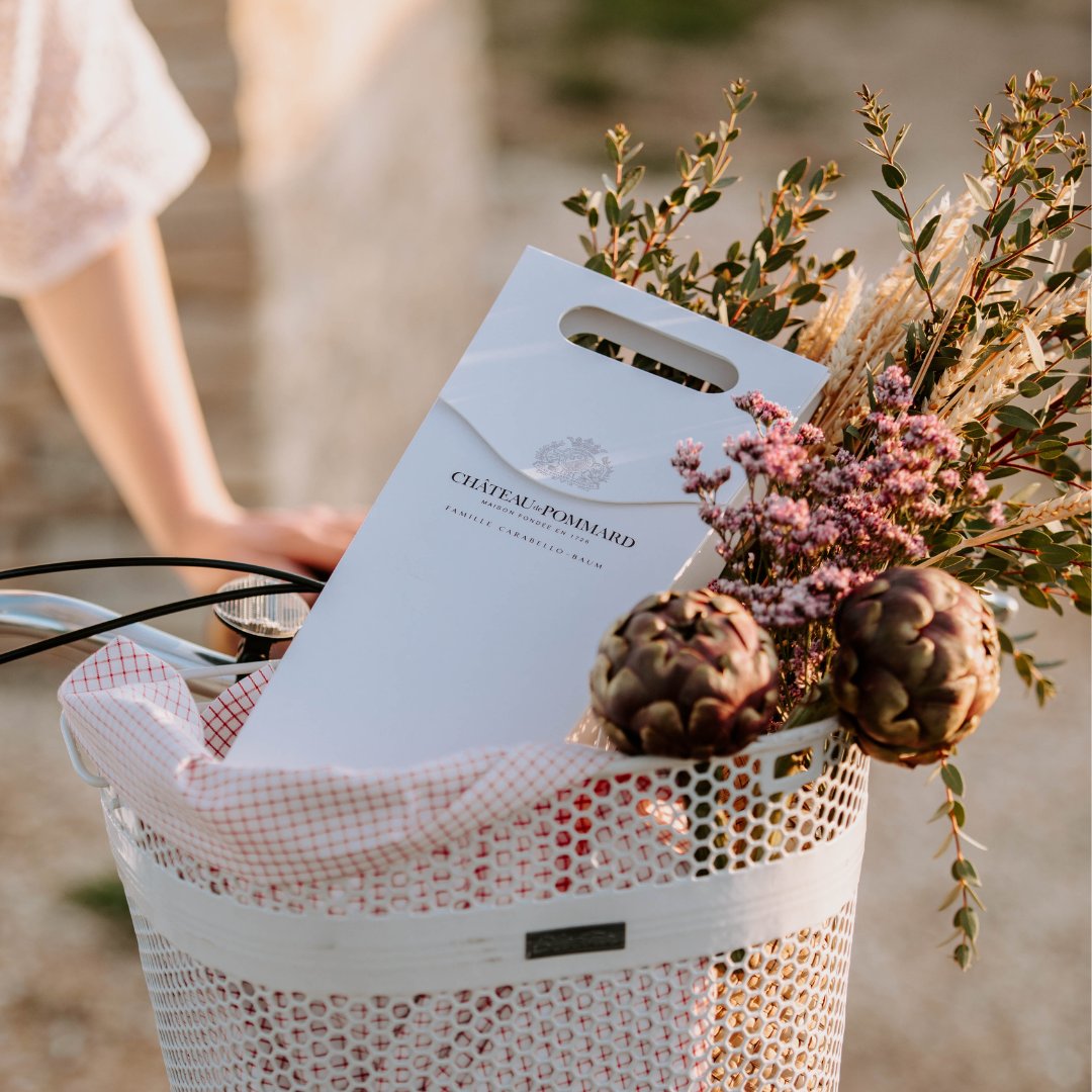 For this year's Mother's Day, why not treat your mum to a truly unforgettable gift that embodies elegance and sophistication?

Discover our spring offers that showcase graceful and delicate Pinot Noirs from the Clos Marey-Monge and beyond: ow.ly/OlUF50RyhcY