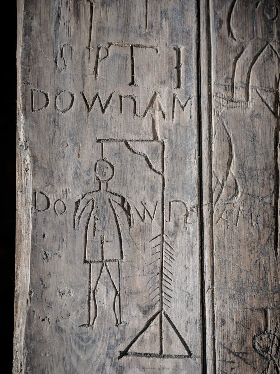 English Heritage tweet media