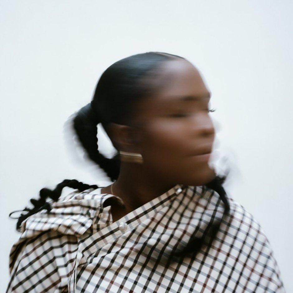 フジロックに出演するサンファのUSツアーのサポートにも選ばれた注目の新人、Treanne <a href="/treannee/">ᵀᴿᴱᴬᴺᴺᴱ</a> 

デビューEP『20/20』を〈Young〉よりリリース！
treanne.ffm.to/2020