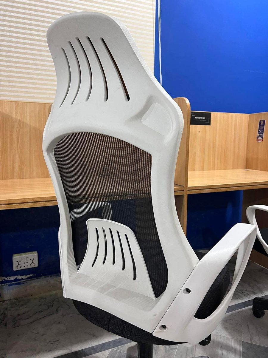 Call Center setup for sale on Auction rate

WhatsApp: 0314-4511148
#islamabad #rawalpindi #chairs #workstation #tables #cctv #cameras #chair