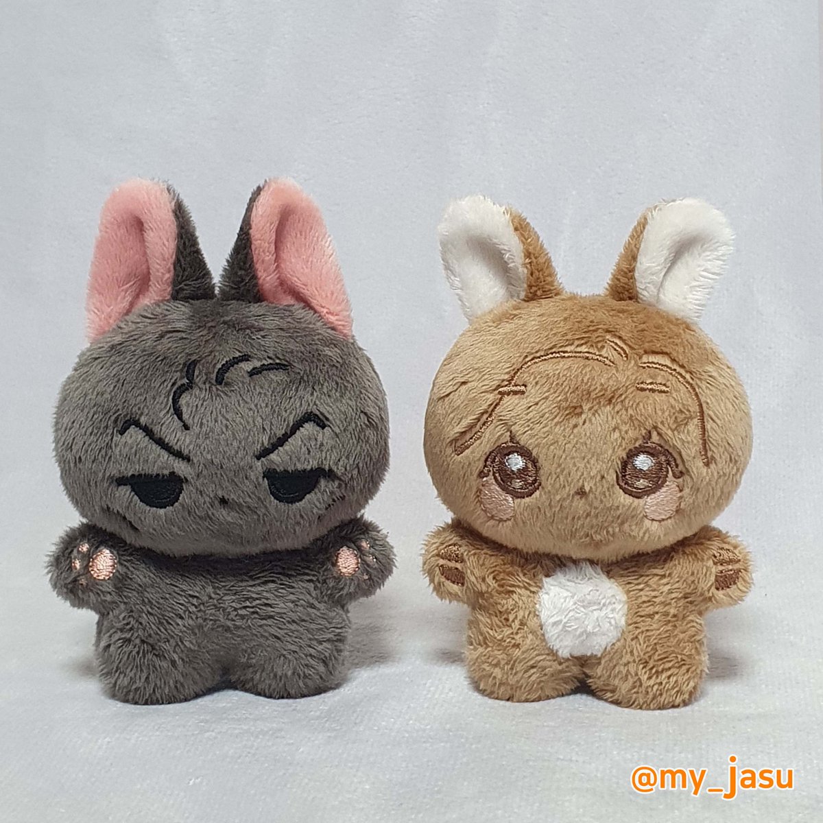 1개부터 주문가능합니다! 😊 

주문안내: m.blog.naver.com/my_jasu/223087…
주문상담: open.kakao.com/o/sYEmw9kg
문의환영! 감사합니다❤️ 

#5cm인형 #10cm인형 #10센치인형  #동물인형  #10깅 #소량제작 #10cm인형커미션 #솜깅 #솜인형 #인형커미션 #인형제작 #10cm인형제작 #자캐인형 #무속성인형 #커스텀인형