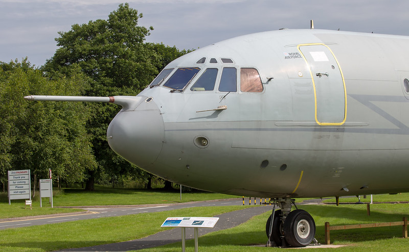 Vickers VC-10 #photography #aircraft #airplanes #avgeek #aviation #cosford #museums #planes #raf #rafmuseum #royalairforce #travel #unitedkingdom #highlight (Flickr 28.06.2016) flickr.com/photos/7489441…