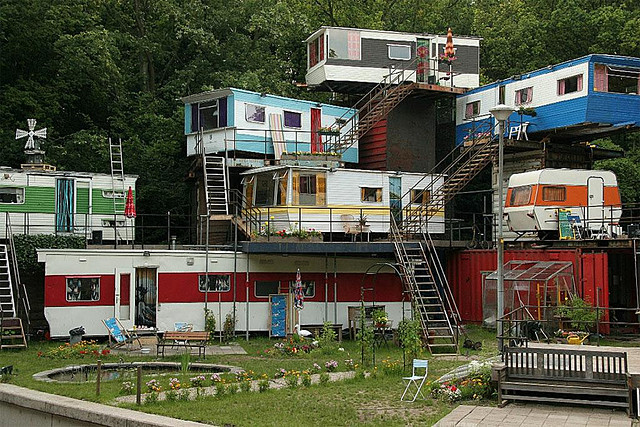 Is it art...🤔 Or an eyesore...😲#Readyplayerone...🎮Or Just Home...😊
It might be my next build...🫣 Was wanting to do a #basegame Trailer Park... 😁#TMone54