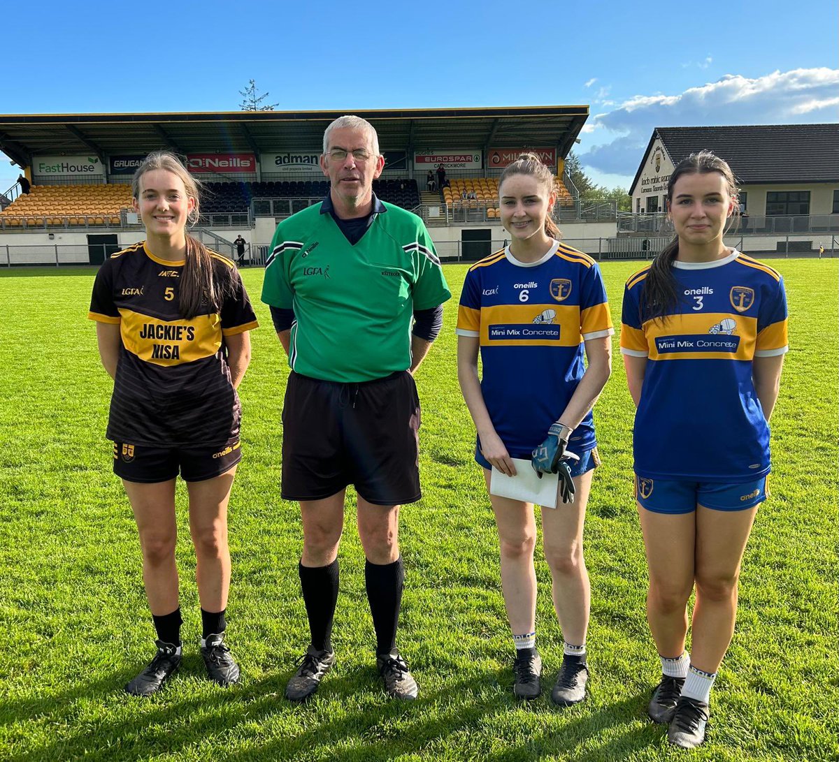 Our minor girls travelled to Loughmacrory last night for a beautiful sunny evening with a great display of football across the field & a great result at the final whistle 👏🏻 Donaghmore 1-14 Loughmacrory 1-09 The girls HOME to Dromore this Friday 17th