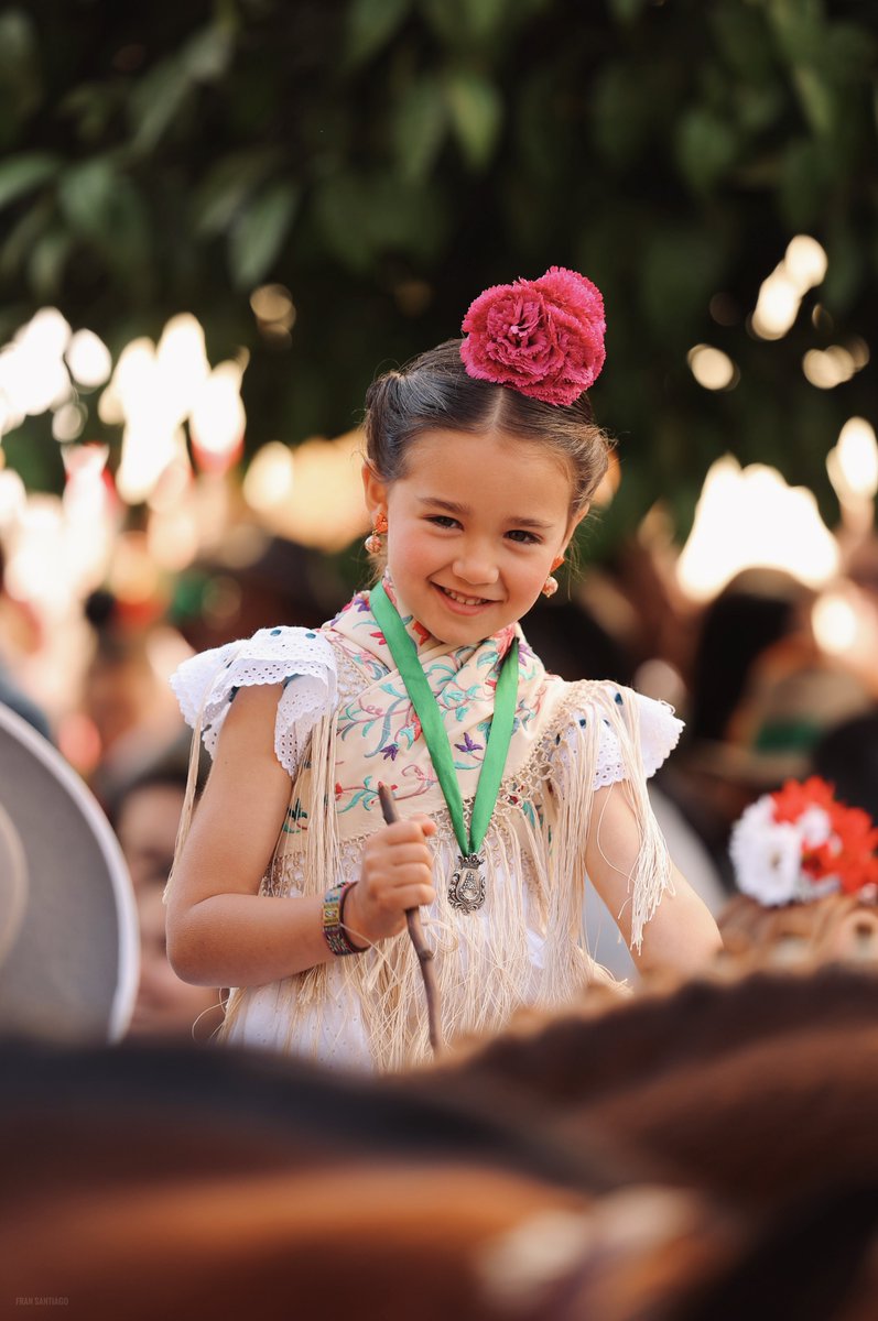 ¡Vivan los niños que van con sus padres a rezar por aquellas arenas!

#ElRocío24