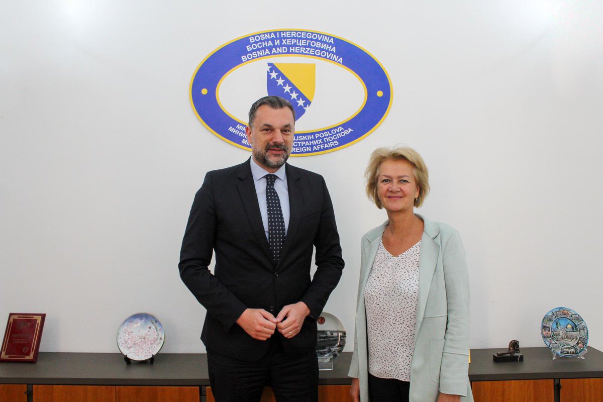 mfa_bih's tweet image. 🇧🇦 MFA @DinoKonakovic met with @aneichhorst 🇪🇺.
They highlighted all reforms as signs of progress and commitment to EU path.
They also discussed the current political situation.
#EUIntegration #BiHProgress