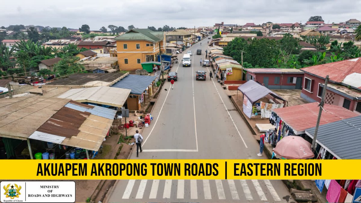 AKUFO-ADDO LEGACY:The roads of Akupem Akropong township have witnessed a remarkable transformation, evolving from rough surfaces to smooth asphalt, marking a significant step forward in infrastructure development.

#AkufoAddoLegacy
#RoadForDevelopment 
#Bawumia2024
 #ItIsPossible