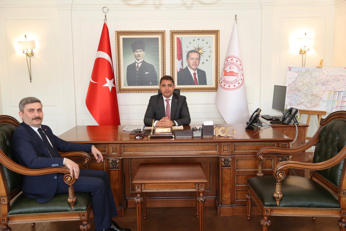Valimiz Sayın @ValiSelcukAslan, Düzce İl Özel İdaresi Genel Sekreterliğine atanan Nuri Çelik'i kabul ederek görevinde başarılar diledi.