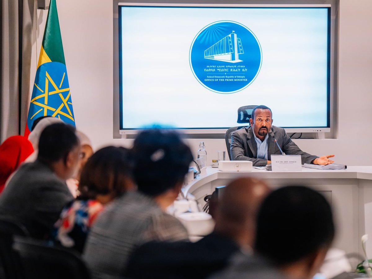 PMEthiopia's tweet photo. የሚኒስትሮች ምክር ቤት በዛሬው ዕለት ባካሄደው 32ኛ መደበኛ ስብሰባ በተለያዩ ጉዳዮች ላይ ተወያይቶ ውሳኔ አሳልፏል፡፡

#PMOEthiopia https://t.co/piWGaZ9o5X