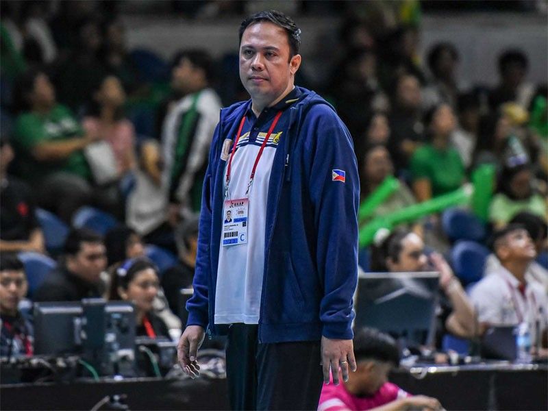 chismosangUbe's tweet image. 4 peat in uaap men's volleyball 💛💙 and back to back silver in PVL 💜 Iba ka talaga COACH DANTE!!! GOAT!!! 🙌

ctto.