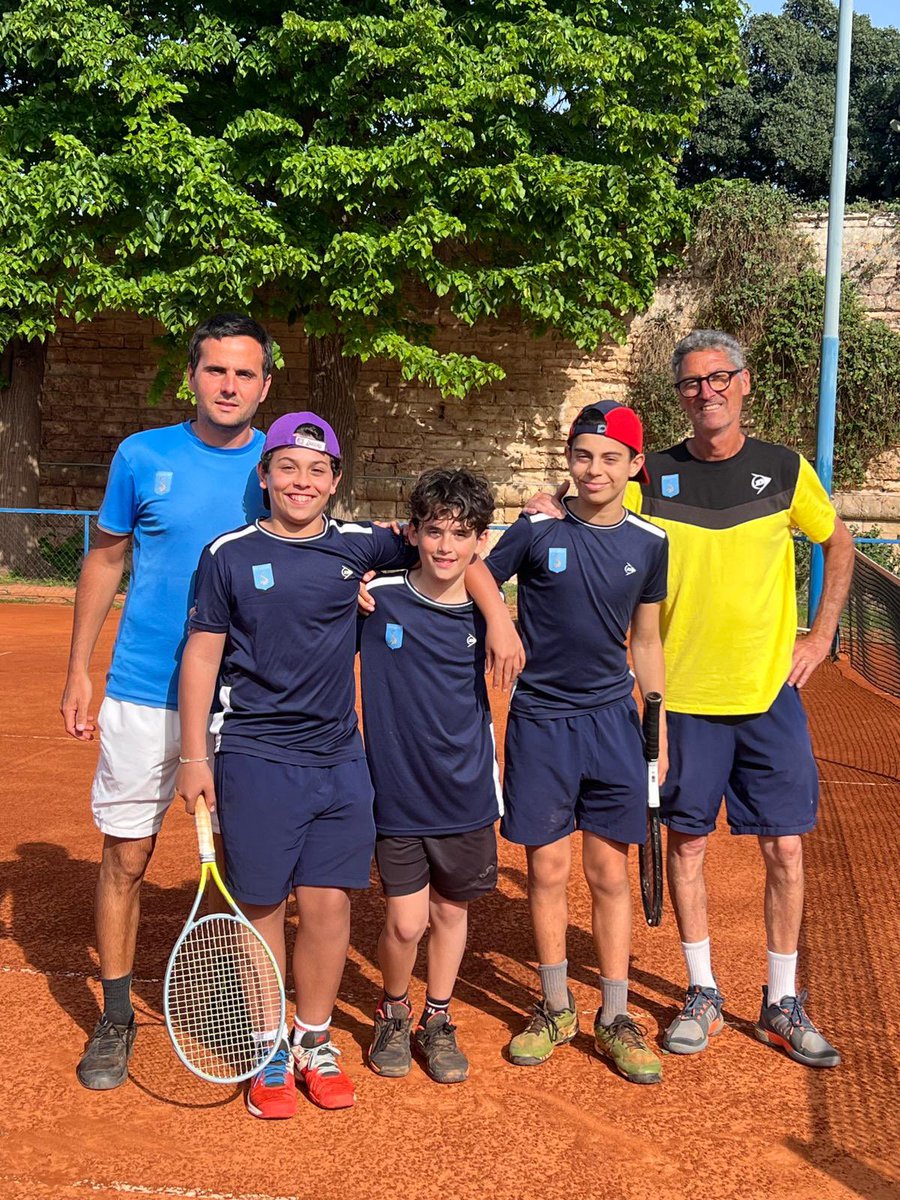 La nostra squadra under 12 maschile “A” si qualifica alla fase regionale.
#Lecce #Tennis #TennisLife #CTLecce #CircoloTennisLecce #CTLecceLife #TennisPlayer #TennisTeam #TennisChampionship #LecceTennis #SalentoTennis #TennisPuglia #TennisItaliano