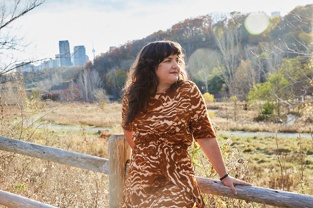 PopMatters (@popmatters) on Twitter photo Abigail Lapell navigates space somewhere between folk, classic country, and lullabies for songs that harness a productive disquiet on '<a href="/AbigailLapell/">Abigail Lapell</a>'.
➡️ tinyurl.com/AbigailLapell
<a href="/AbigailLapell/">Abigail Lapell</a>'s 'AbigailLapell' is out now via <a href="/OutsideMusic/">Outside Music</a>. #folk Abigail Lapell navigates space somewhere between folk, classic country, and lullabies for songs that harness a productive disquiet on '<a href="/AbigailLapell/">Abigail Lapell</a>'.
➡️ tinyurl.com/AbigailLapell
<a href="/AbigailLapell/">Abigail Lapell</a>'s 'AbigailLapell' is out now via <a href="/OutsideMusic/">Outside Music</a>. #folk