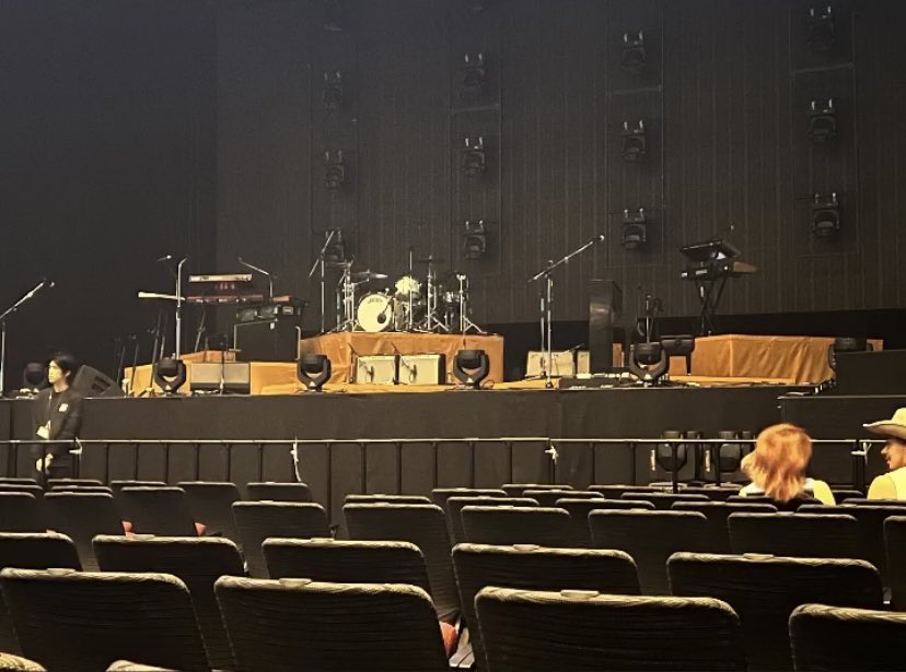 El concierto de Niall Horan en Tokio no tuvo pasarela (escenario b)😢.

#TheShowLiveOnTour #TSLOTTokyo