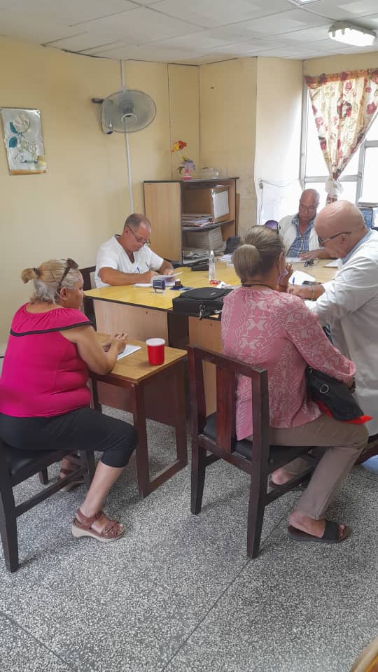 Se realiza en el Hospital Provincial Arnaldo Miliân Castro de #VillaClara la Comisión de Peritaje Médico Laboral.
#DPTVC
#CubaPorLaSalud 
#CubaProtege