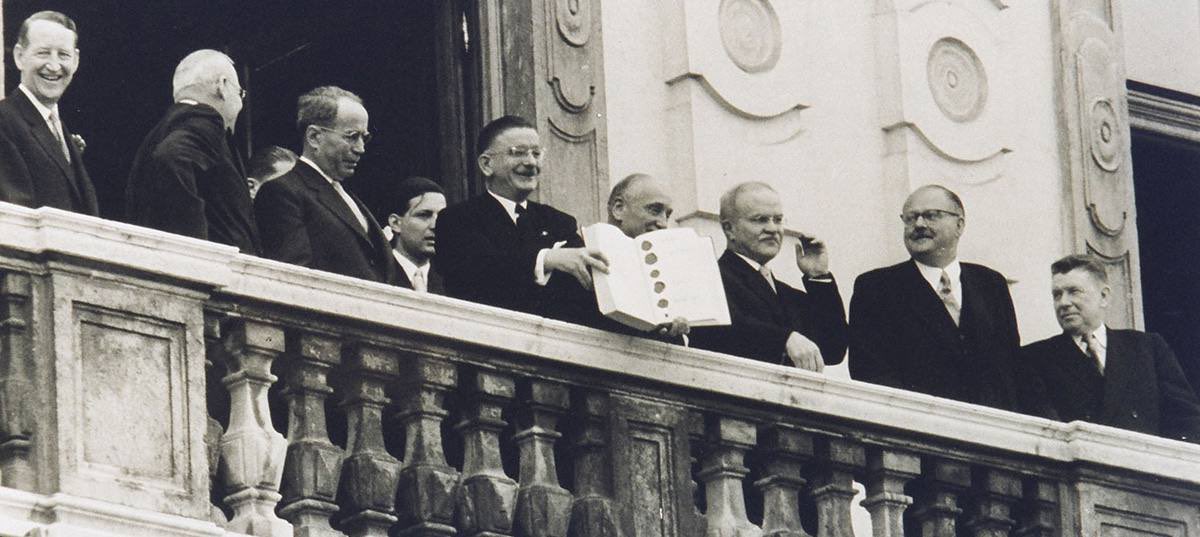 📄 Vor 69 Jahren, am 15. Mai 1955, wurde im Schloss Belvedere in Wien der Staatsvertrag zur Wiederherstellung eines unabhängigen und demokratischen Österreich unterzeichnet. 🔗 t.me/RusBotWien_DE/…