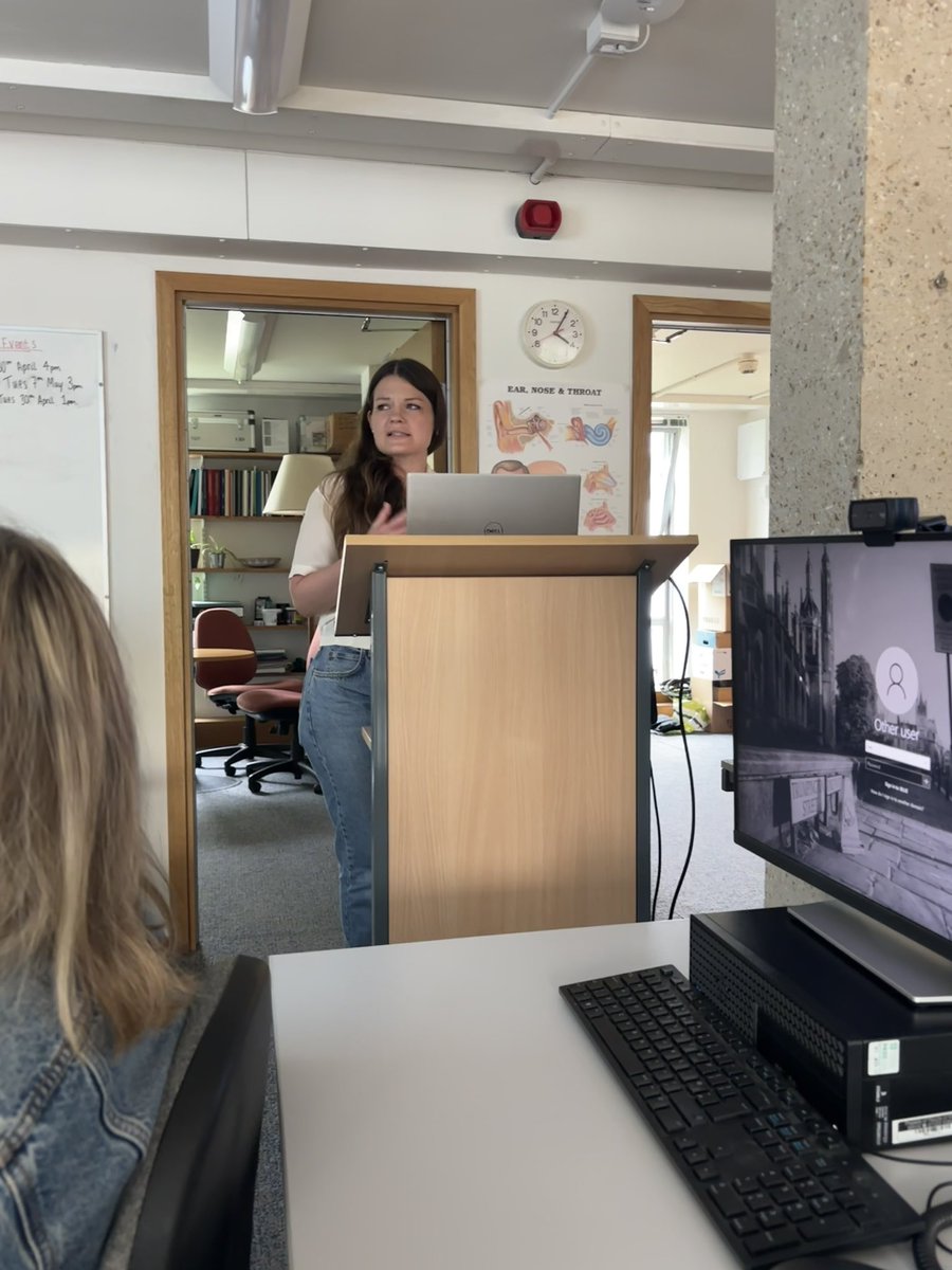 In yesterday’s P&P seminar we heard from Alexis Deighton McIntyre from @mrccbu. She talked about her research on ‘Decoding speech from the Brain’. We discussed cochlear implants, vocoded speech signals, ECGs, & using speech rhythm and phonology to detect patterns. Thanks Alexis!