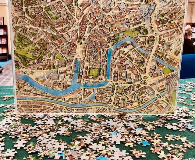 For Local and Community History Month we have this lovely Bristol jigsaw for you to puzzle over. Take some time out at Central Library and help us piece it together! 
#BristolLibraries #LocalHistory #LocalHistoryMonth