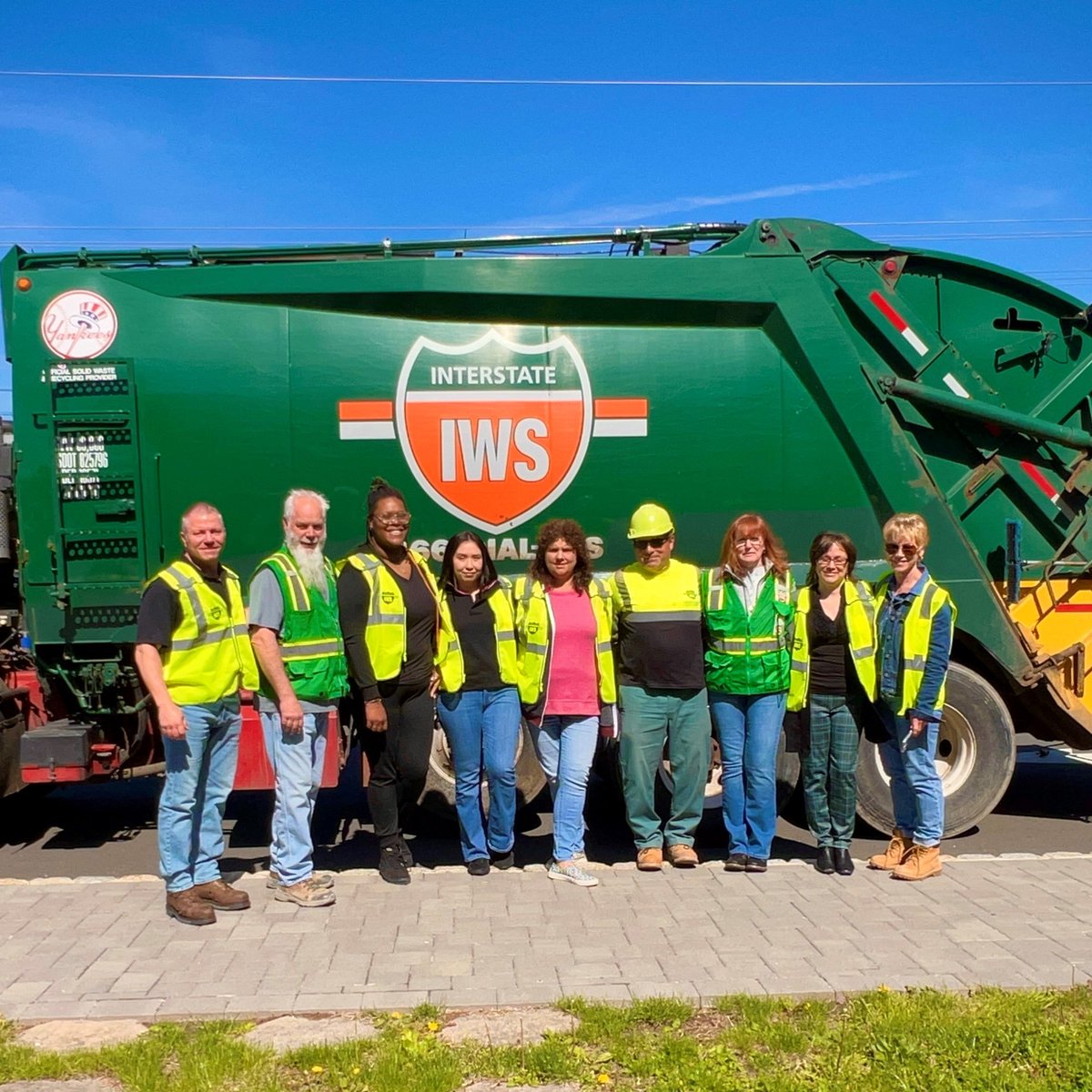 Our new teammates in Customer Service got up-close field training from our Ops team!
#InterstateWaste #InterstateWasteServices #ActionEnvironmental #ActionCarting #Waste #Recycling #Sustainability #CustomerService