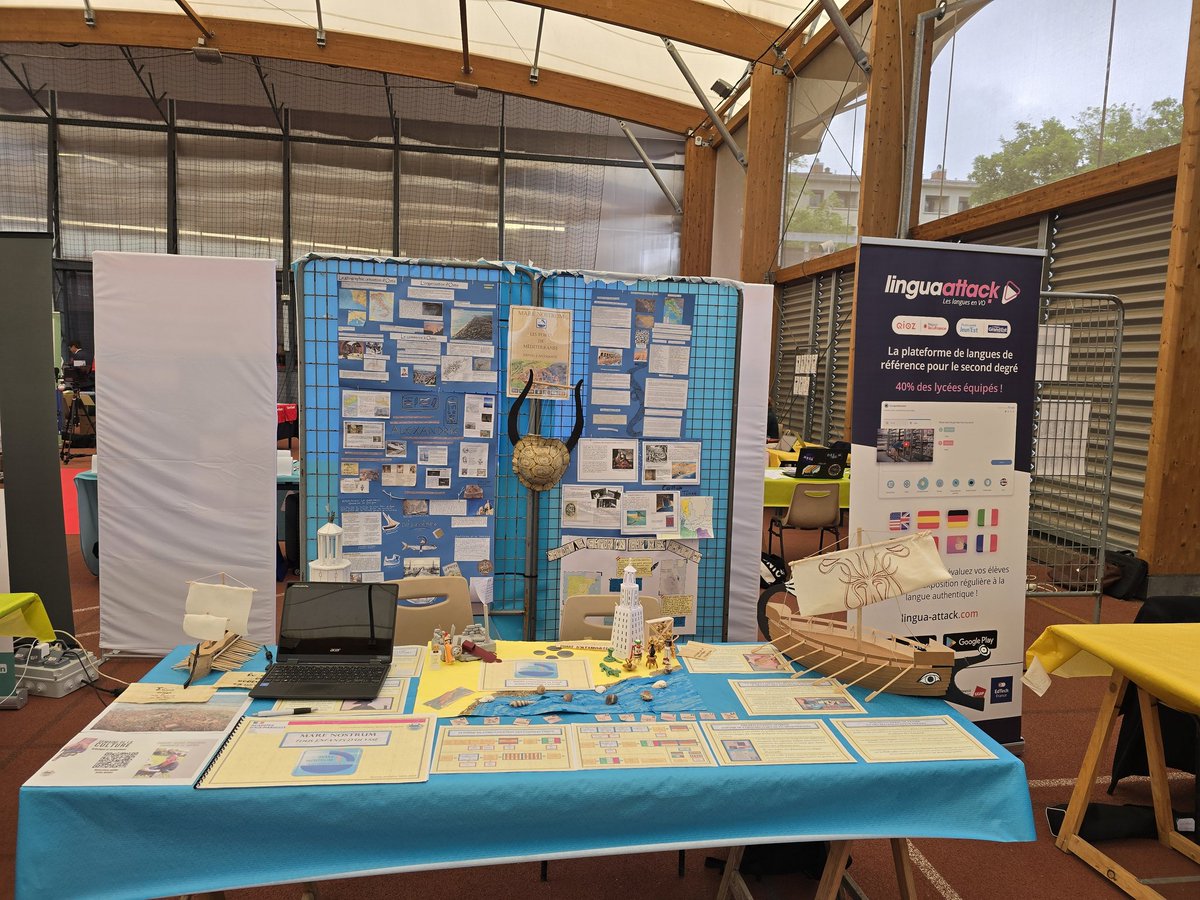 La Flamme de l'innovation pédagogique, une belle journée d'échanges et de rencontres dans le réseau Avignon. Merci aux professeurs pour leur ingéniosité, leur enthousiasme et leur disponibilité. <a href="/AcAixMarseille/">Acad. Aix-Marseille</a> <a href="/dsden84/">DSDEN de Vaucluse</a> <a href="/CiteMistral/">Cité scolaire Mistral</a> @BernardBeignier