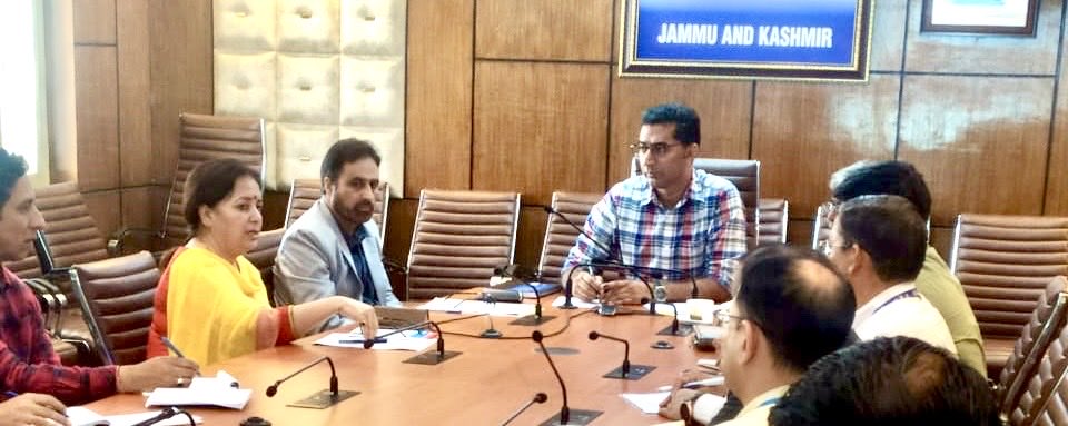 Meeting Chaired by Secretary #RDPR Dr. Shahid Iqbal Choudhary. #RDD collaborates with #NABFINS to empower #SHGs in #JK with loans and services, fostering #ruralgrowth .Together, they bridge financial gaps, promoting economic empowerment. Meeting attended by Secy. in the deptt….