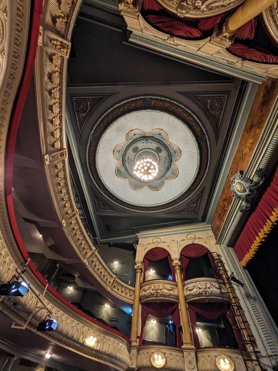 #Gallery365in2024DailyPrompt @Gallery365photo accendo - lighting Waiting for the start of 12 Angry Men at Grand Opera House in York