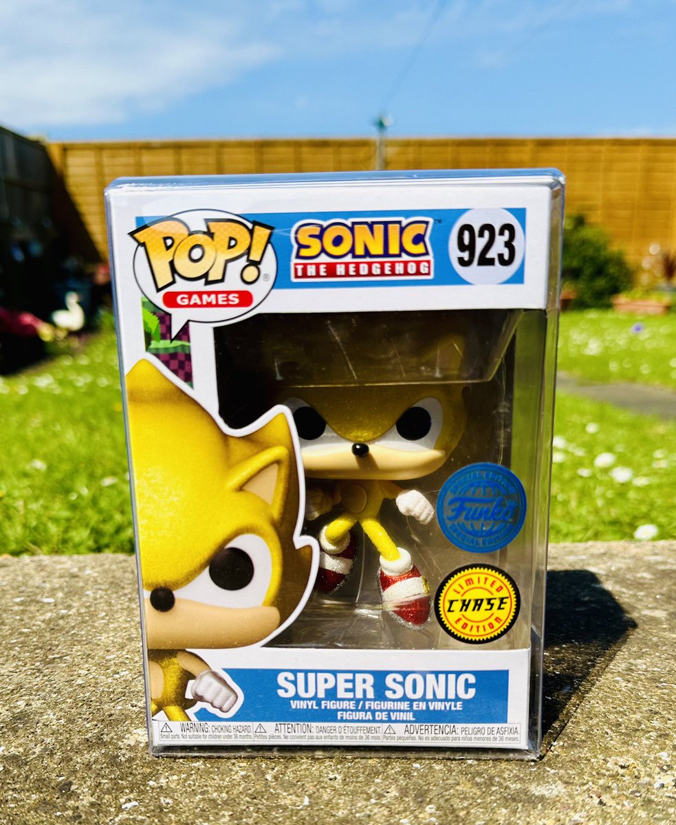 What an awesome chase this is! 😍 I’ve admired this chase for a long time & since being a fan of Sonic since I was a child, this one was a must have when I saw it up for sale! 😍🤩

#FunkoPOPVinyl #MyFunkoStory #FunkoUnboxed #Funko #FunkoPOP

@OriginalFunko @FunkoEurope