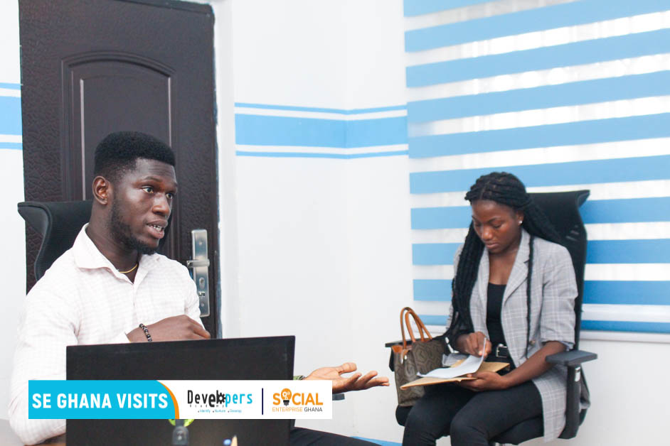developersgh's tweet image. 𝗦𝗘 𝗚𝗛𝗔𝗡𝗔 𝗩𝗜𝗦𝗜𝗧𝗦
@SocialEntGH,  WUSC and CERATH as part of the ACTIVATE Project, paid a working visit to Developers Academy. The Scoping Exercise was to assess our space and capacity for the Project.
Our Executive Director Simeon Martey is the Regional Lead for SE Gh.