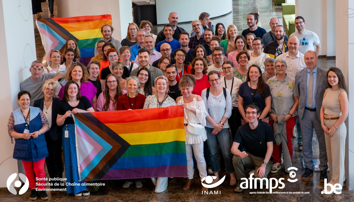 Avec nos collègues de @SanteBelgique et de @AFMPS_BE, nous avons posé avec le drapeau arc-en-ciel 🏳️‍🌈 ! Nous souhaitons ainsi montrer que les personnes LGBTQIA+ sont les bienvenues parmi nous ! Envie de travailler à l'INAMI ? Nos #offresdemploi👉travailleralinami.be