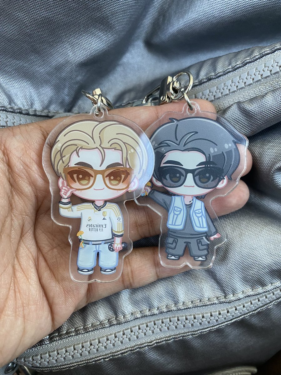 simjaykiluvr's tweet photo. Super cute nila sa bag ko laging mag katabi 🤭 Moreee keyrings to come!! ❤️‍🩹 #from_enstreetph @EN_streetph https://t.co/T2nc7JIVWh