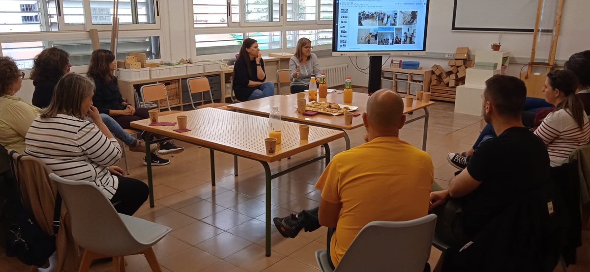 Aliances Magnet (@aliancesmagnet) on Twitter photo ⚙️Tinkering, un espai per aprendre ciència
<a href="/EMiralletes/">Escola Miralletes</a> ha compartit amb els centres magnet que l'han visitat com l'aliança amb <a href="/CosmoCaixa_CAT/">Museu de la Ciència CosmoCaixa</a> els ha inspirat a crear l'espai #Tinkering, que fomenta aprenentatges significatius i amb sentit #VisitesMagnet ⚙️Tinkering, un espai per aprendre ciència
<a href="/EMiralletes/">Escola Miralletes</a> ha compartit amb els centres magnet que l'han visitat com l'aliança amb <a href="/CosmoCaixa_CAT/">Museu de la Ciència CosmoCaixa</a> els ha inspirat a crear l'espai #Tinkering, que fomenta aprenentatges significatius i amb sentit #VisitesMagnet
