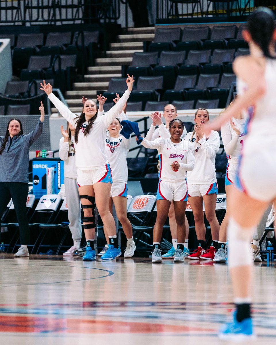 🚨WBB season ticket sales go live TODAY at 11 am. You don't want to miss the season ahead 😉🚨 The priority deadline is June 28. 🔗 to buy: LUWBasketball.com