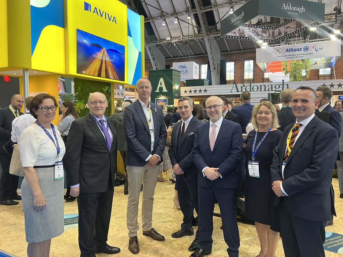Working for UK Brokers together 🤝

The Aviva team are proud to sponsor another great event, over 25 years of partnership and support for brokers.

#BIBA2024 #WhatsNext 🤔