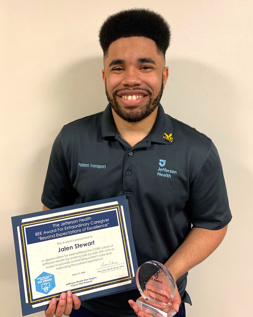 Jalen Stewart, a Patient Transport Associate at Jefferson Cherry Hill Hospital, was honored with a BEE Award for Extraordinary Caregivers. Jalen was nominated for building relationships, showing respect, and putting patients and families first. Congrats! 🎉 #TeamJefferson