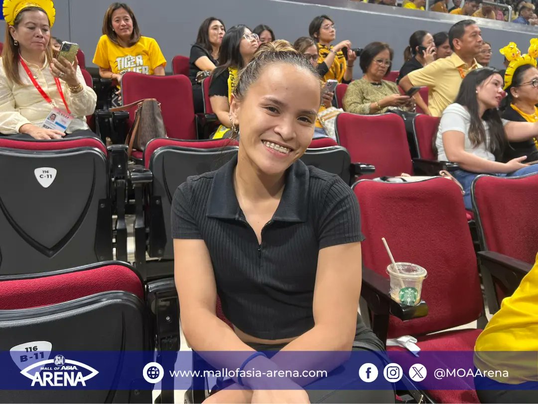 LOOK: Former UAAP stars were #SpottedAtMOAArena enjoying all the action during the #UAAPSeason86 Volleyball Finals Game 2! #UAAPS86AtMOAArena #ChangingTheGameElevatingEntertainment