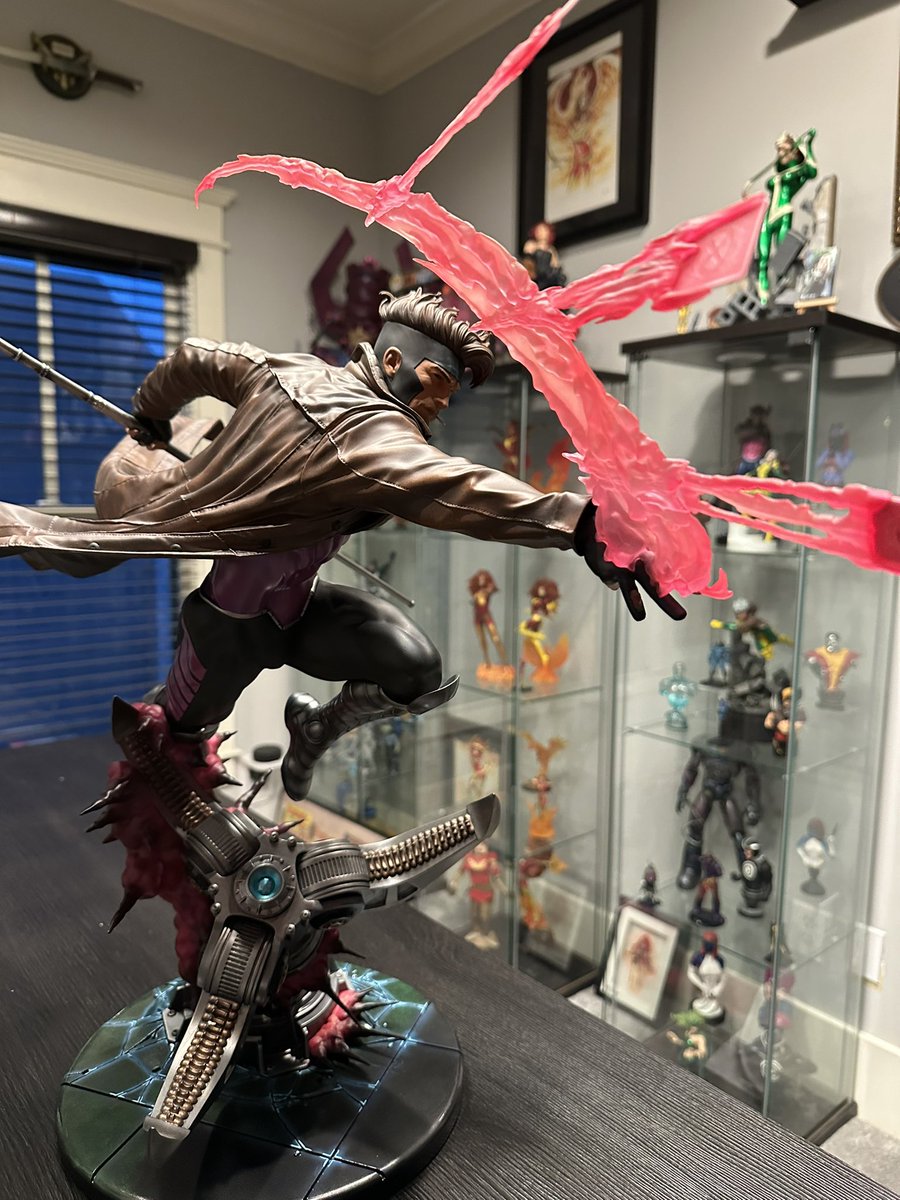 Guys! My husband is the effing best!!
My “wrap gift” came today. 
It’s my comic boyfriend. 

💜 He’s MASSIVE 💜